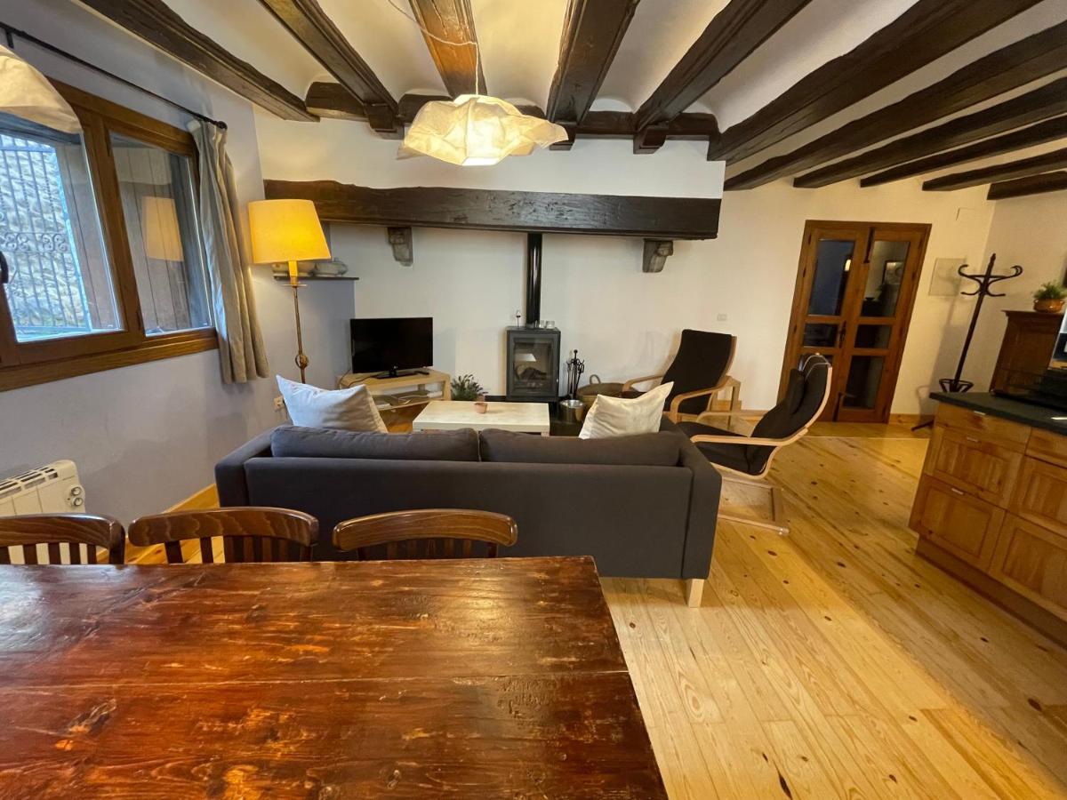 A04 - Apartamento Foc - Casa Mingot - Villmor Anciles Esterno foto